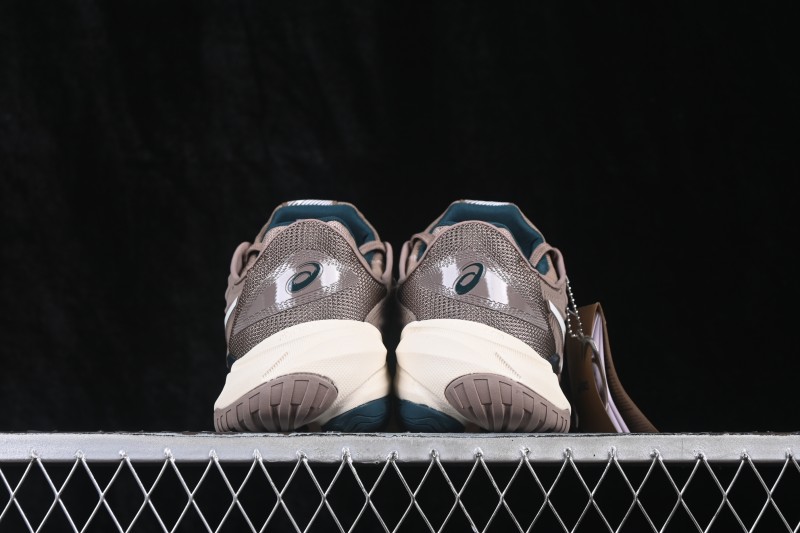 Asics Court FF 3 Novak Retro Breathable Cushioned Running Shoes - 1041A370-020