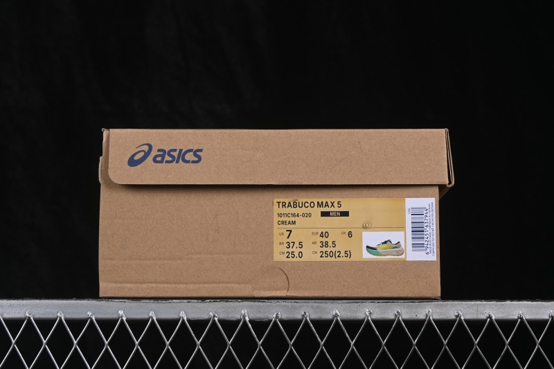 Adidas AJC3 Running Shoes with Advanced Comfort Technology - 1011C164-020