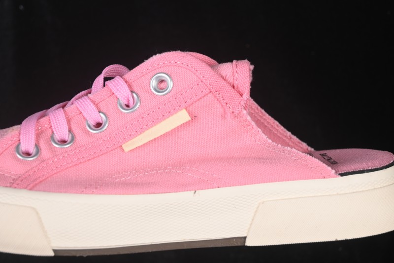 Balenciaga Paris Low Top Lace-Up Distressed Casual Sneakers - W3RC35590