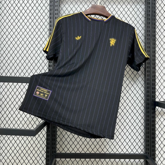 2025/26 Mens Manchester United Terrace Icons Jersey