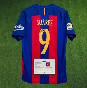 LUIS SUAREZ 16/17 SIGNED BARCELONA